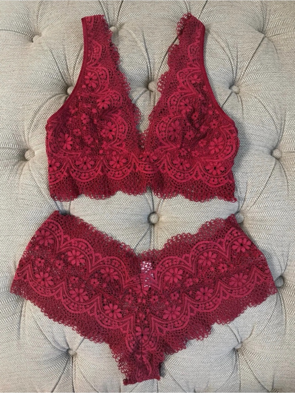 Victoria's Secret Deep Red Lace Bralette & Shortie/Boy Shorts Set